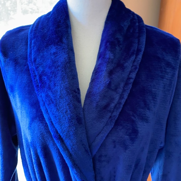 Patricia Lingerie Women's Premium Warm Robe - Picture 2 of 7